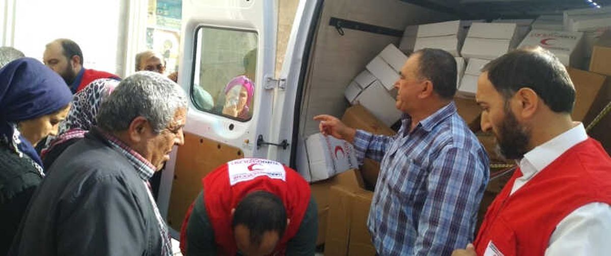 Kızılay\'dan İhtiyaç Sahiplerine Gıda Yardımı
