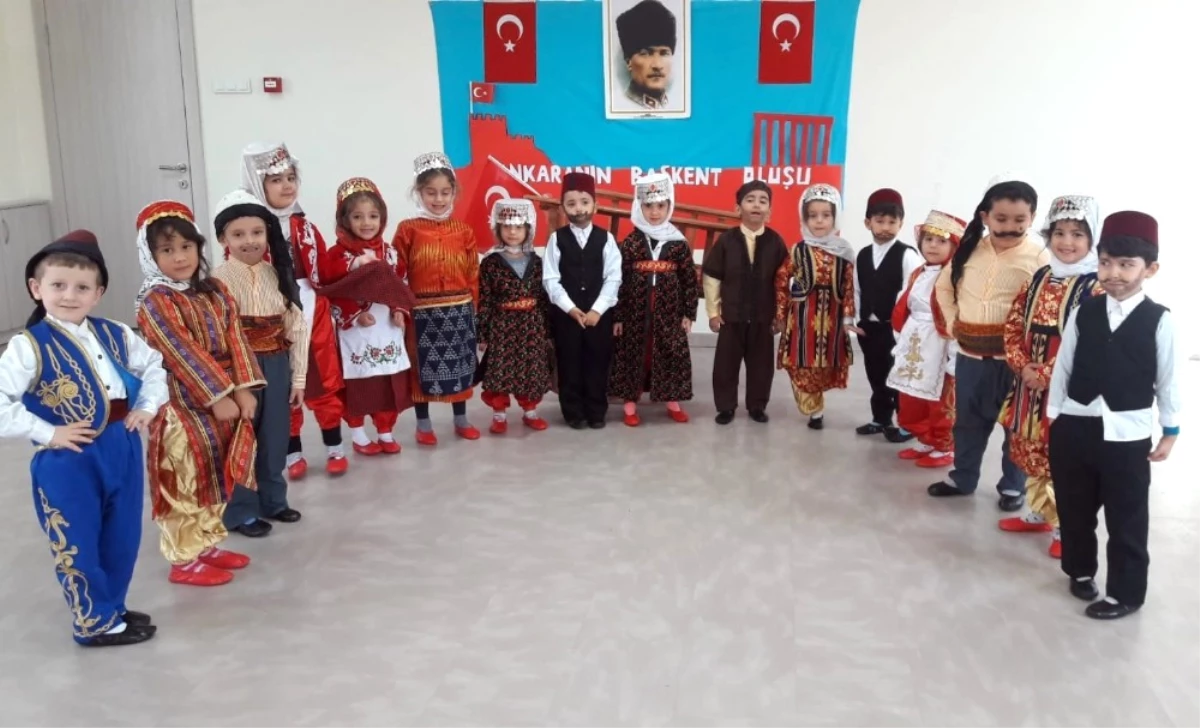 Minikler Ankara\'nın Başkent Oluşunu Kutladı