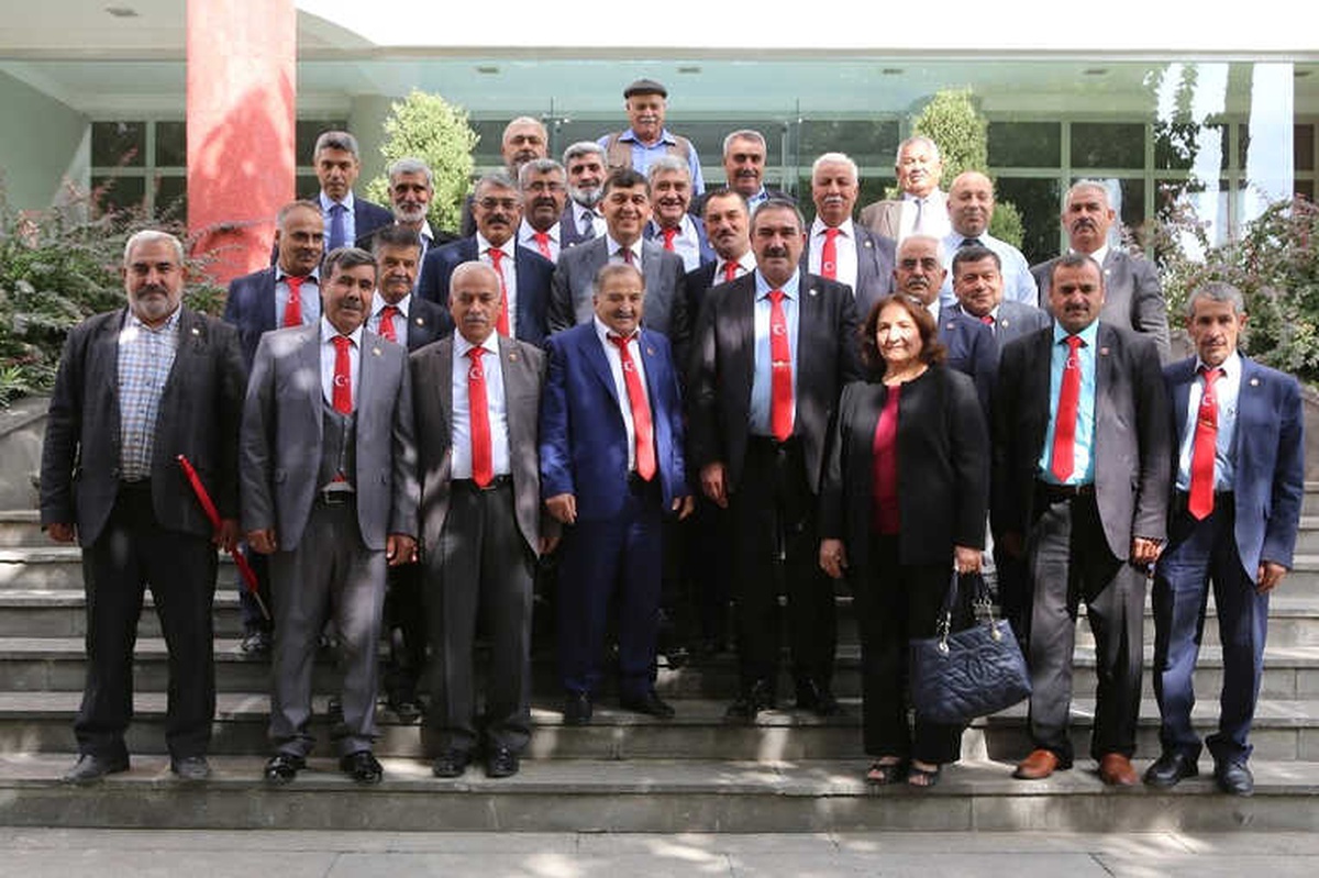Şehitkamilli Muhtarlardan Fadıloğlu\'na Ziyaret