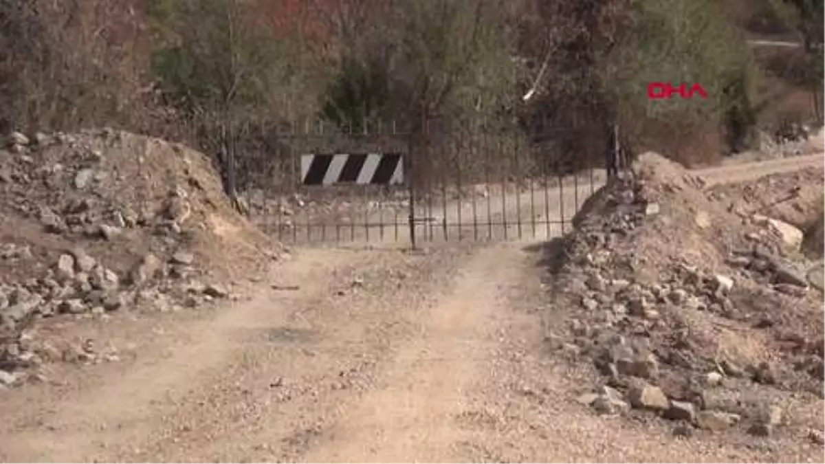 Tokat Demir Kapı ile Kapatılan Köy Yolu, Vali Ricasıyla Açıldı