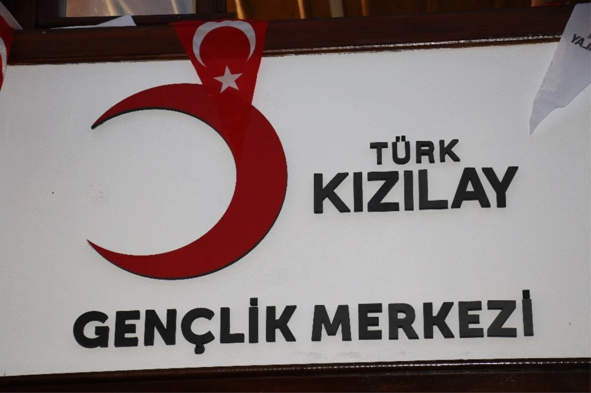 Türk Kızılay\'ın İlk Gençlik Merkezi Olan "Ankara Gençlik Merkezi" Açıldı