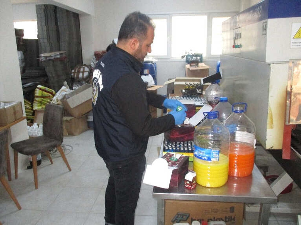 Uyarıcı Çikolata Üretip Piyasaya Sürmüşler