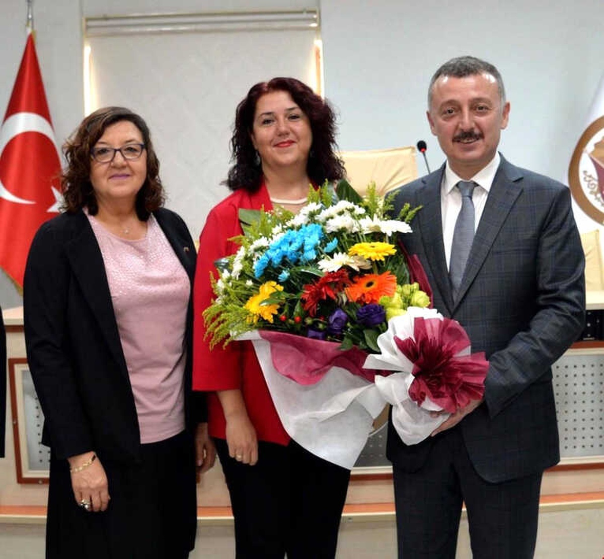 Vali Büyükakın Muhtarlarla Bir Araya Geldi