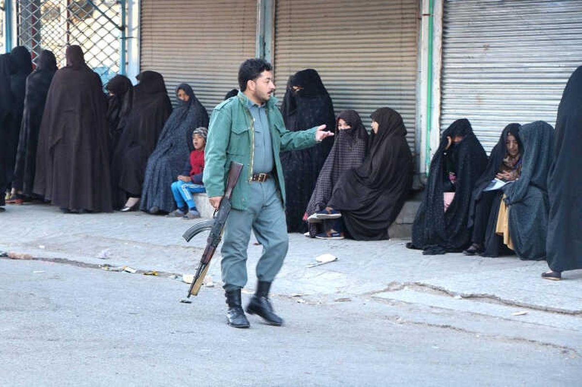 Afganistan\'da Halk Sandık Başında