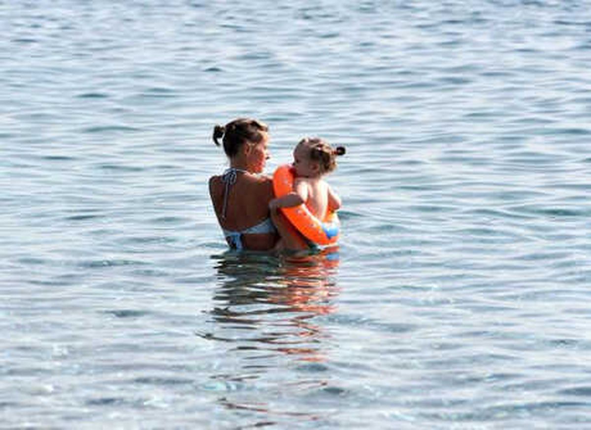 Antalya\'da Ekim Ayında Deniz Keyfi