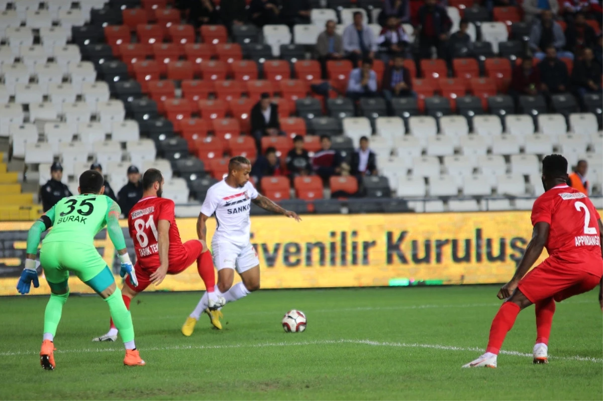 Gaziantep\'te Gol Sesi Çımadı