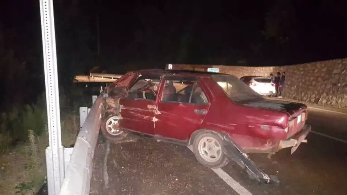 İnegöl\'de Trafik Kazası: 4 Yaralı