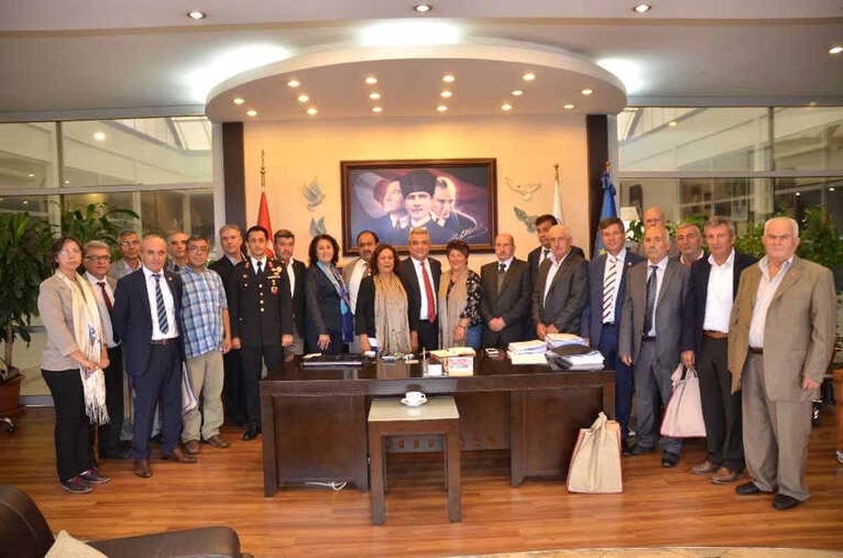 Kuşadası\'nda Muhtarlar Günü Etkinliği