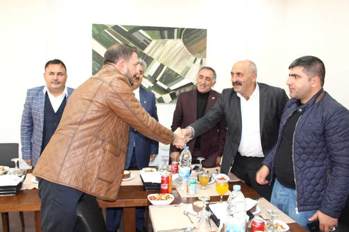 Ömeroğlu Muhtarlarla Bir Araya Geldi