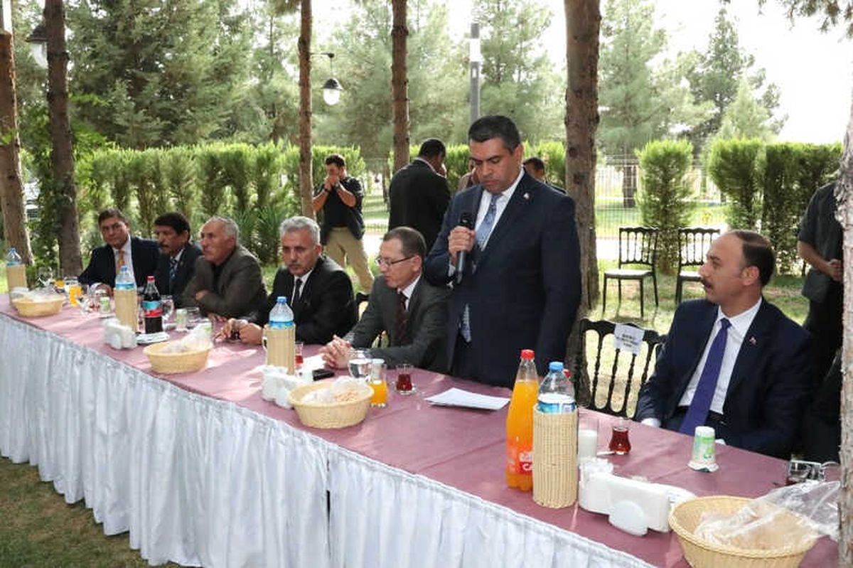 Şanlıurfa\'da Muhtarlar Bir Araya Geldi