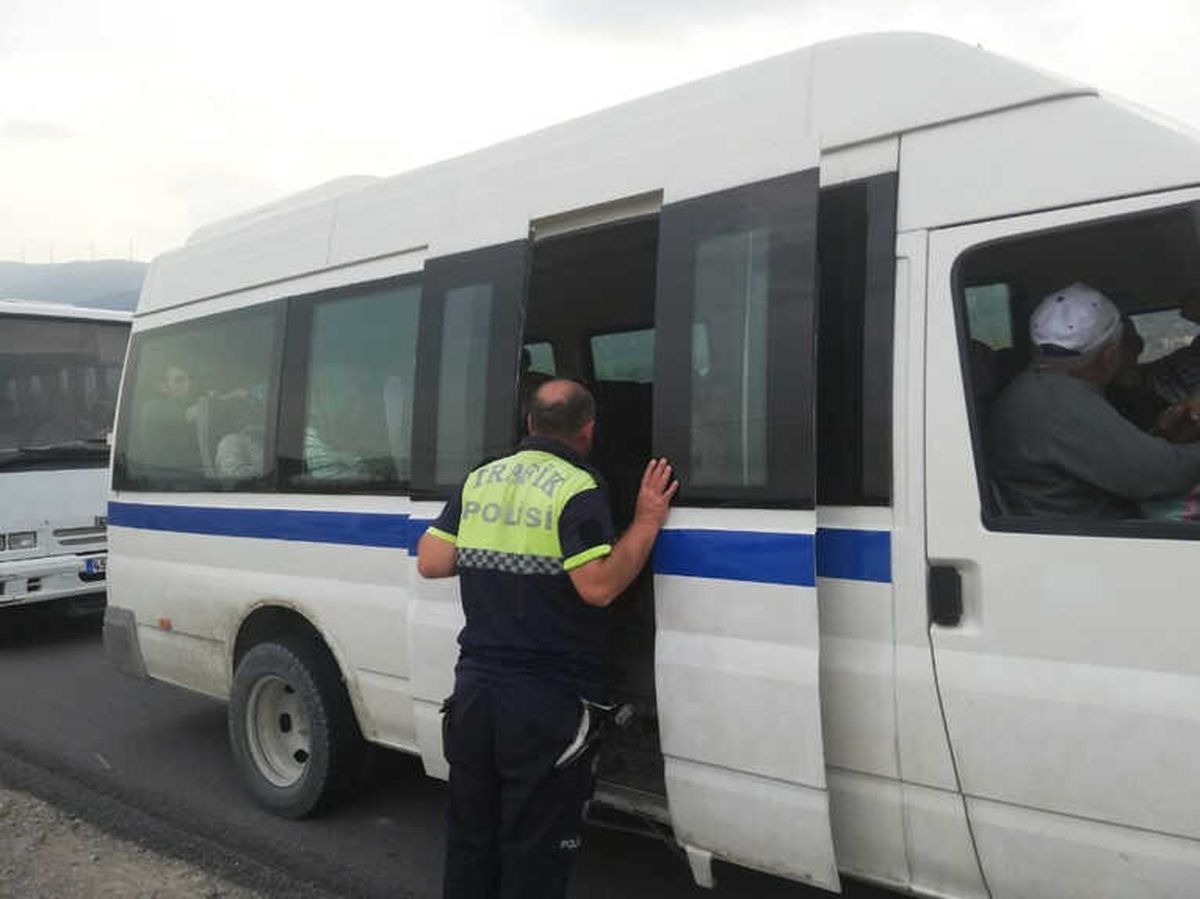 Servis Araçlarının Denetimleri Devam Ediyor