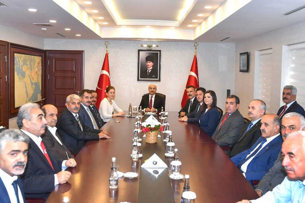 Vali Demirtaş: "Muhtarlarımızın Kamu Hizmetlerinin Yürütülmesinde Devletinin Yanında Bundan Sonra...