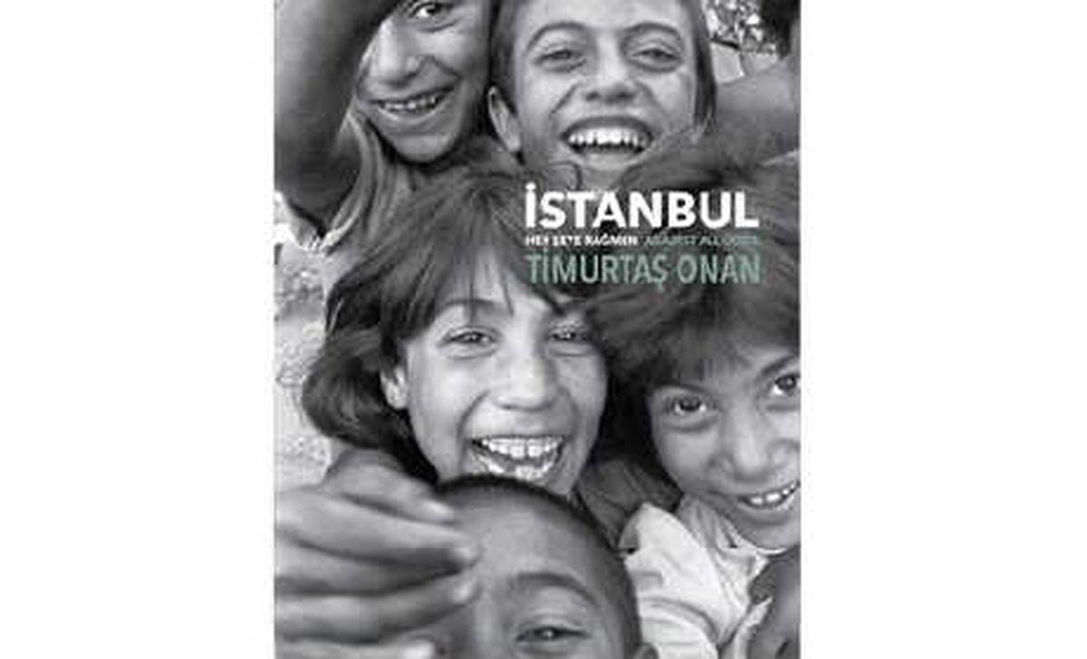 Yeniden//timurtaş Onan\'ın \'İstanbul Her Şeye Rağmen\' İsimli Fotoğraf Kitabı Çıktı
