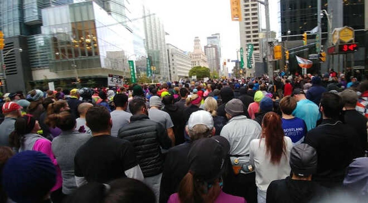 43 Yıl Sonra Toronto Maraton\'unda Rekor Kırıldı