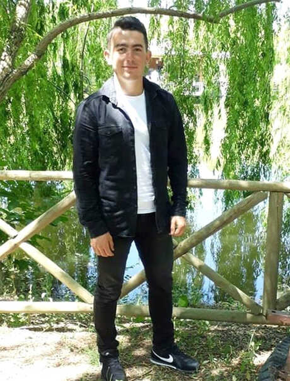 Avda Kayıp Düşen Genç, Tüfeğinin Ateş Almasıyla Vurularak Öldü