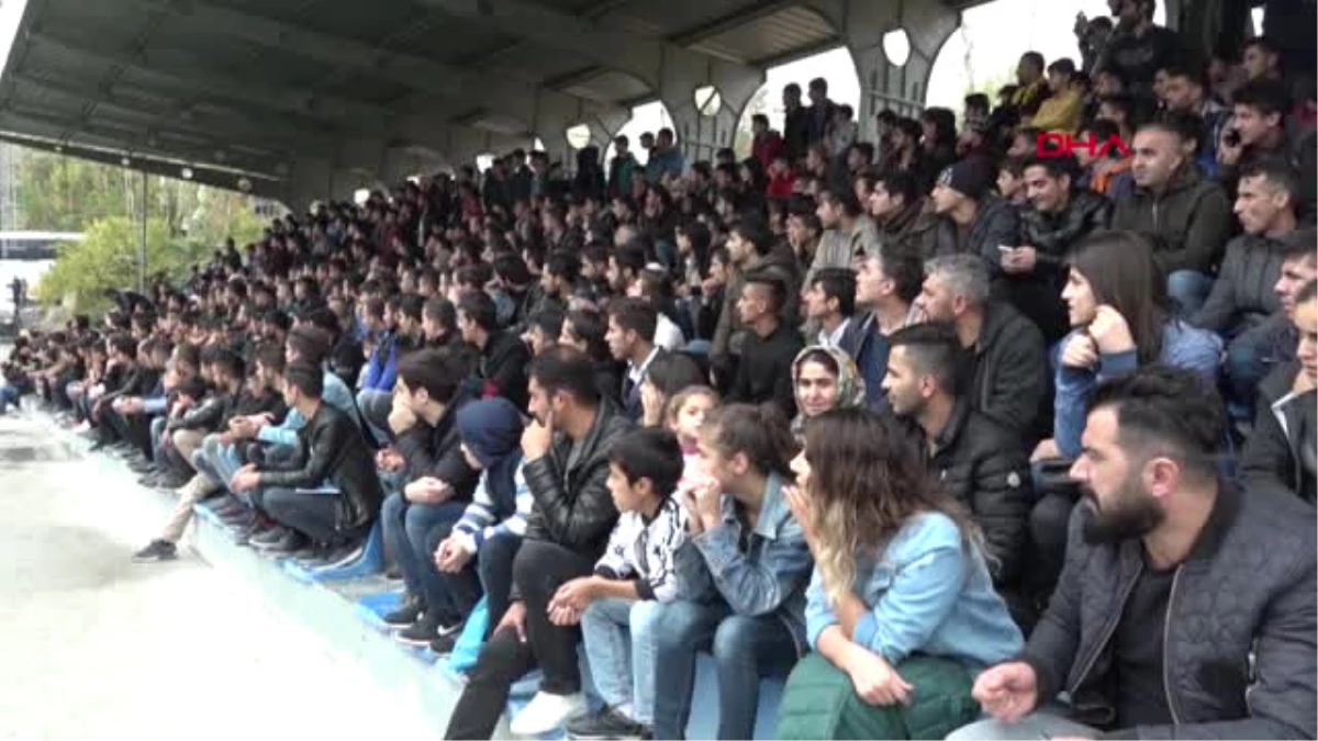 Hakkari Hakkarigücü Kadın Futbol Takımı, Gaziantep Alg Spor\'u 3-2 Mağlup Etti