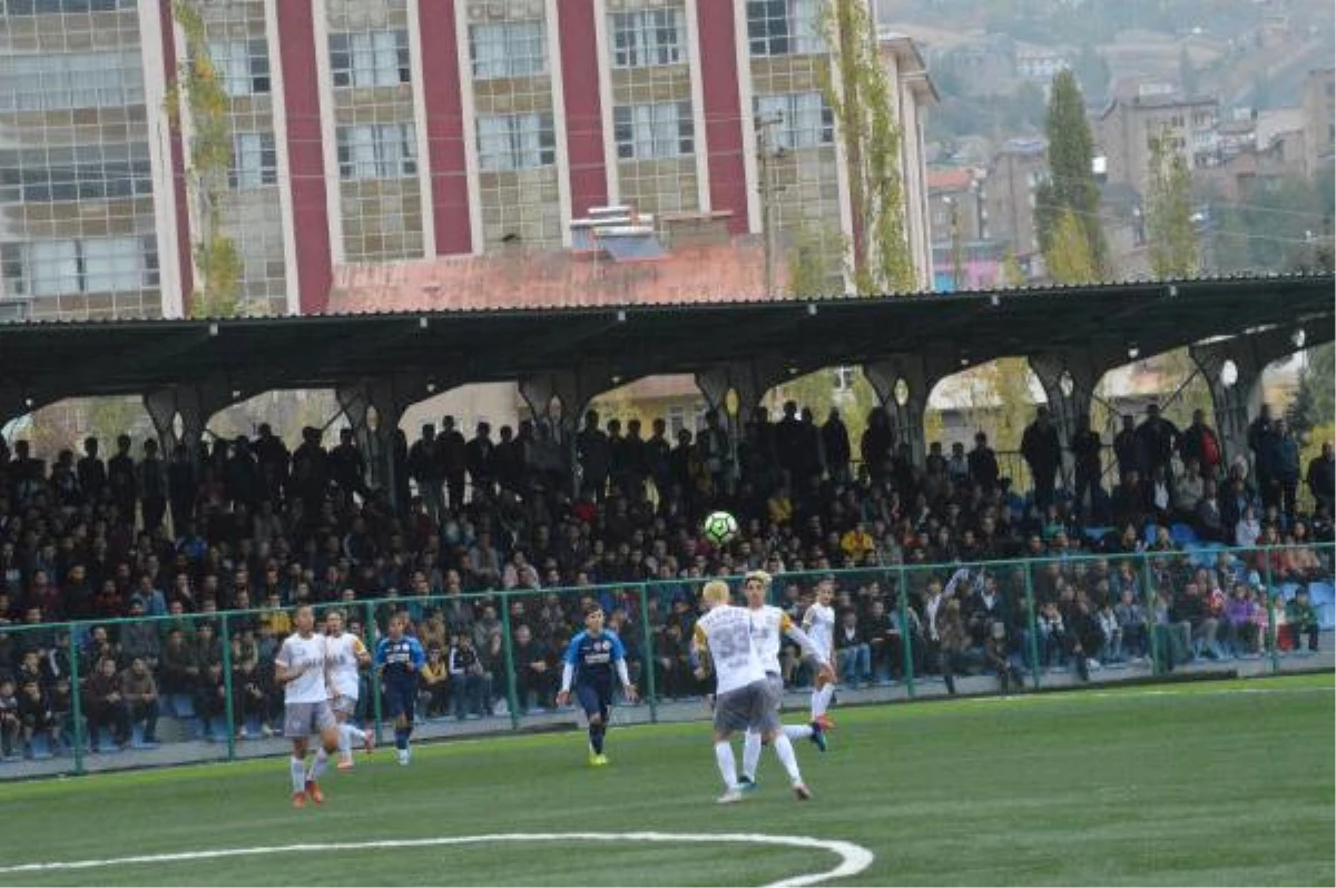 Hakkarigücü Kadın Futbol Takımı, Gaziantep Alg Spor\'u Yendi