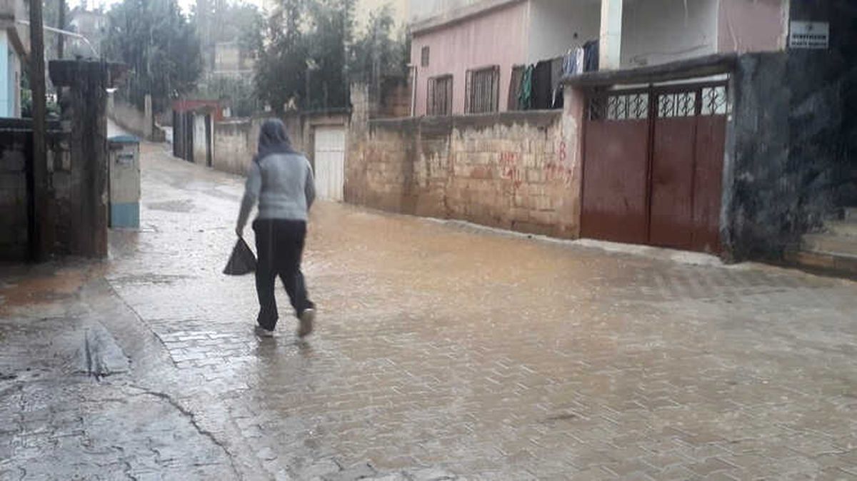 İslahiye\'de Yağmur Etkili Oldu