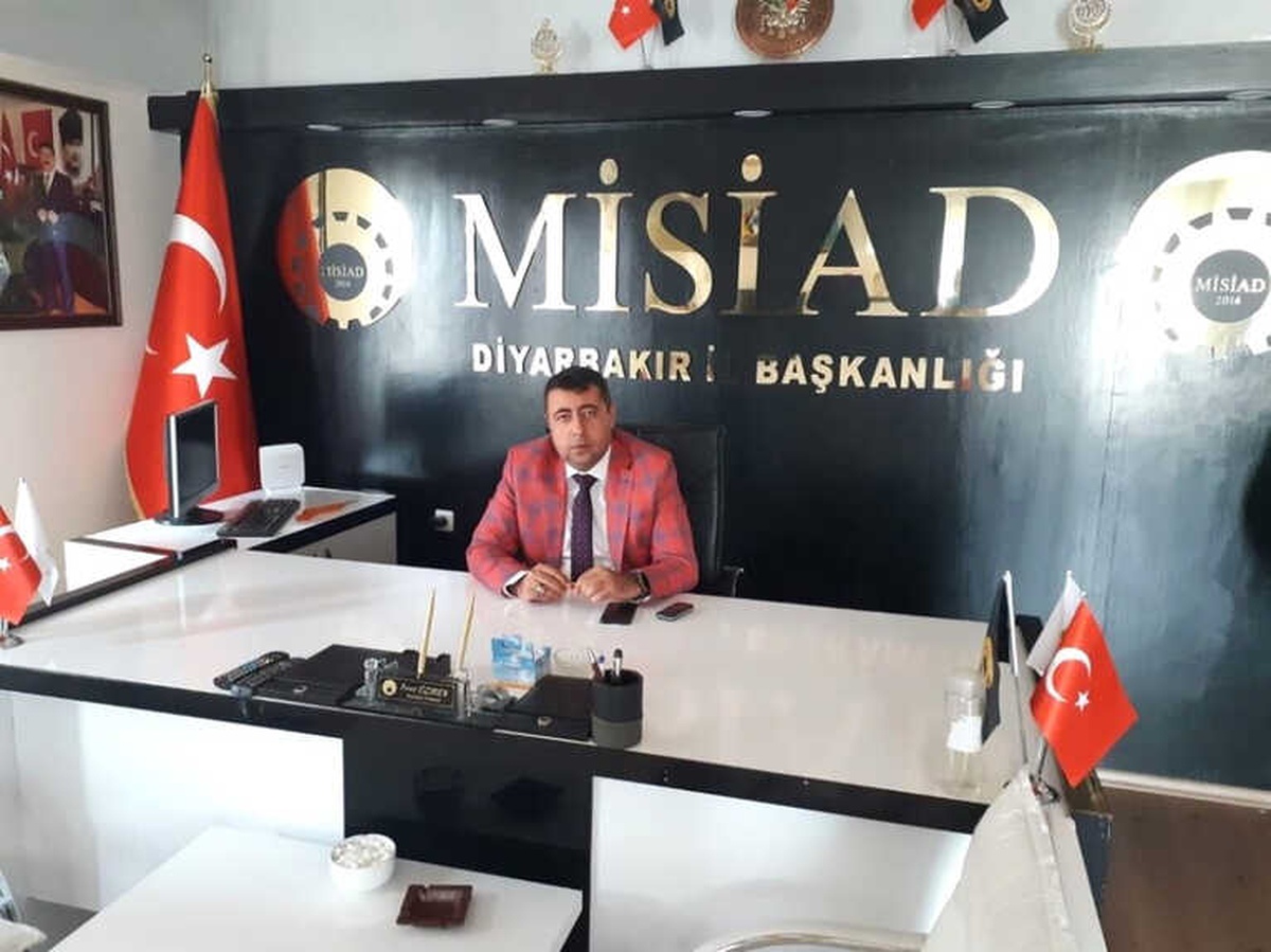 Özmen: "Cumhurbaşkanımız Diyarbakır\'a Sevgisini Bir Kez Daha Gösterdi"