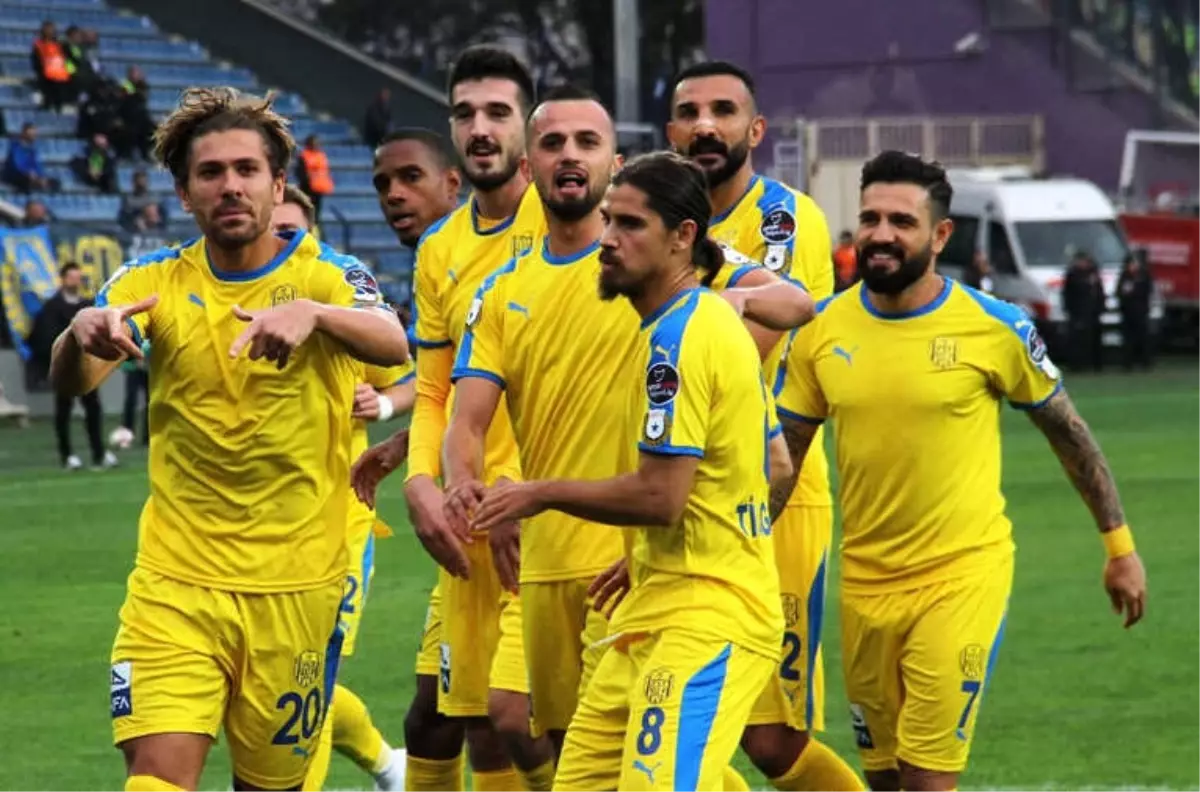 Spor Toto Süper Lig: Mke Ankaragücü: 1 - Evkur Yeni Malatyaspor: 0 (İlk Yarı)