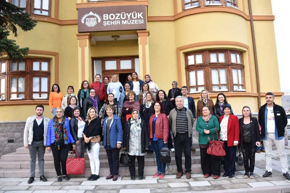 81 İlden Gelen Kadın Muhtarlar Bozüyük Şehir Müzesini Ziyaret Etti