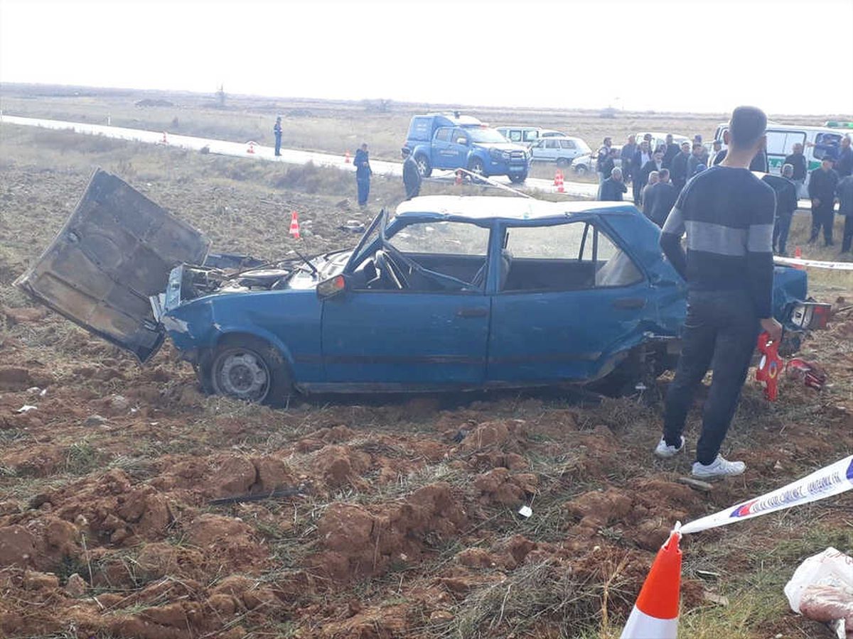 Afyonkarahisar\'da Devrilen Otomobilin Sürücüsü Öldü