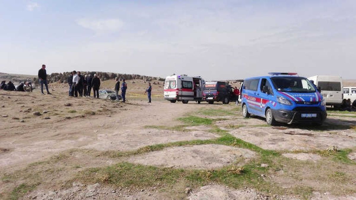 Aksaray\'da 3 Arkadaş Balık Tutmak İçin Gittikleri Barajda Kayboldu