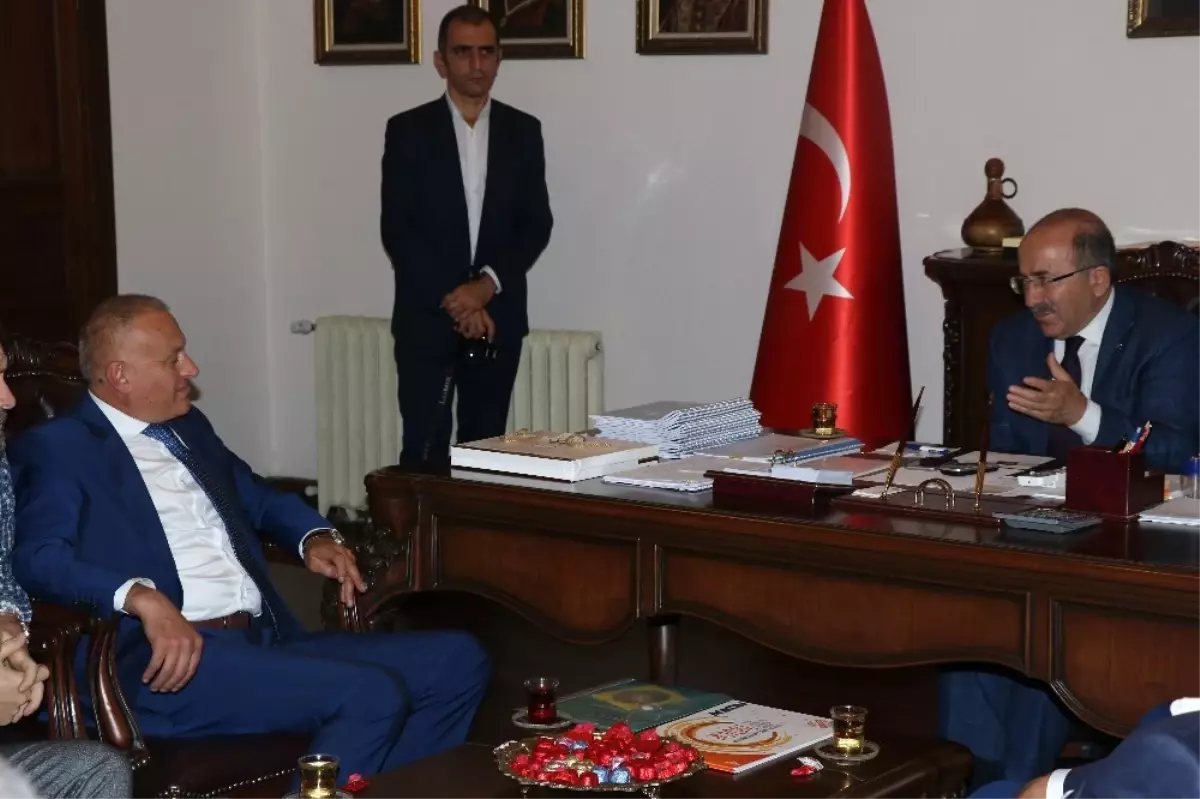 Alemdaroğlu: "Mevcut Sanayimiz Şehrimizi Kaldıramıyor"