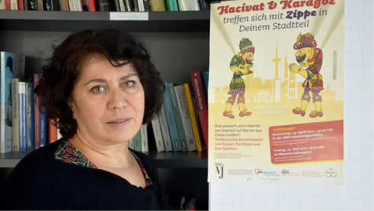 Almanya\'da Ayrımcılıkla Mücadelede \'Karagöz-Hacivat\'lı Çözüm