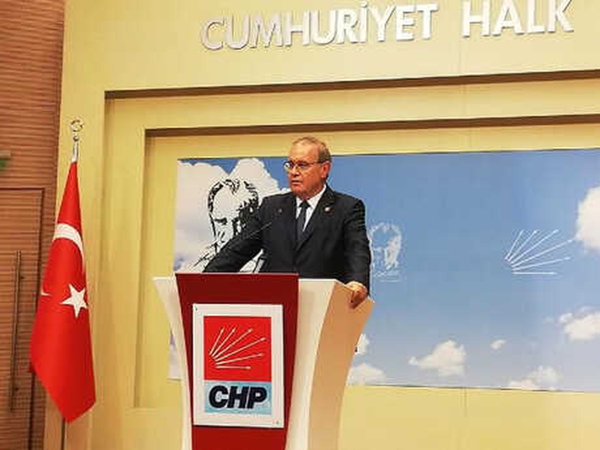 CHP\'li Öztrak: Hukuk Varsa Andımız Yeniden Okutulmaya Başlanacak