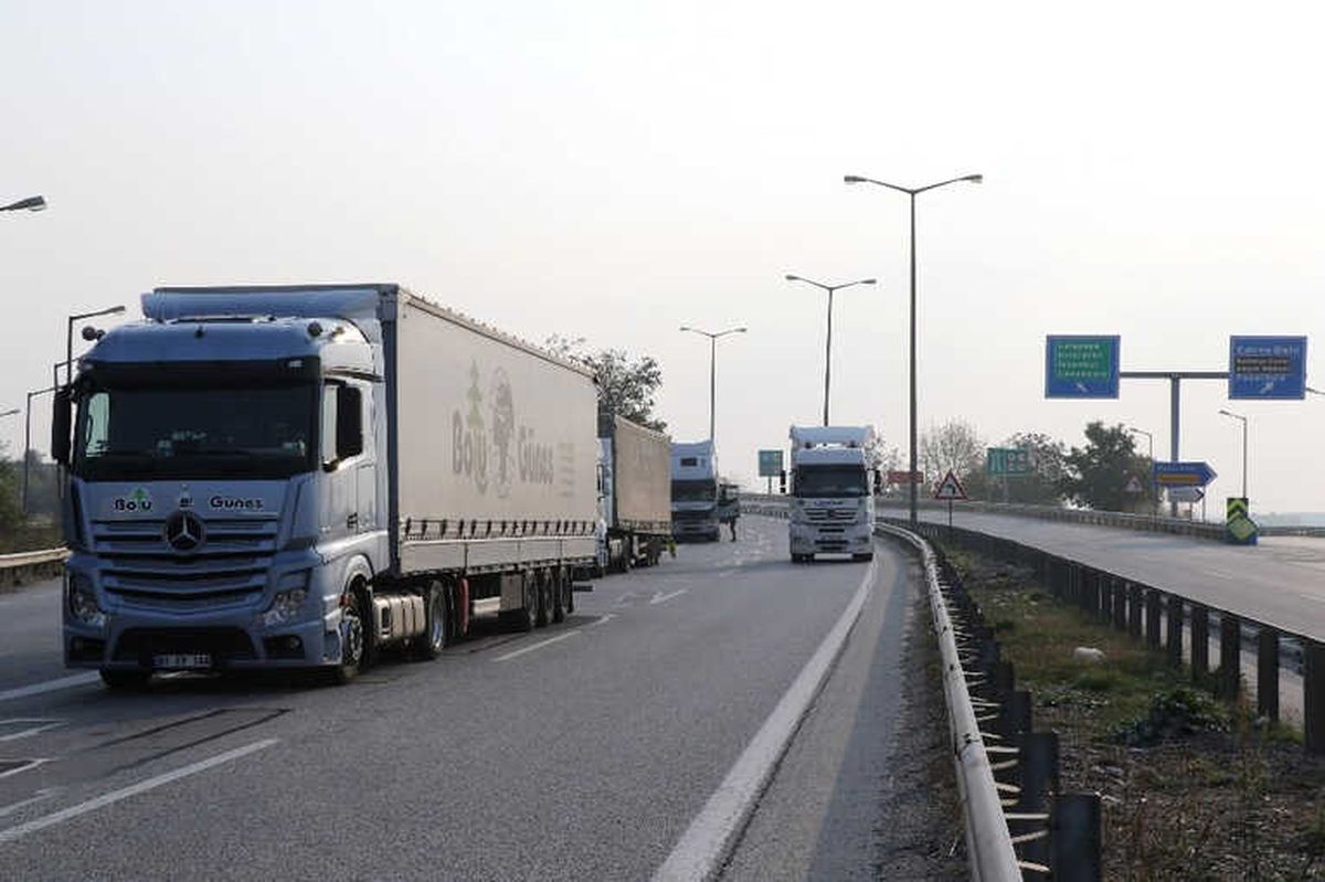 Çile\' Kuyruğu Hafta Başına da Sarktı: 12 Kilometre