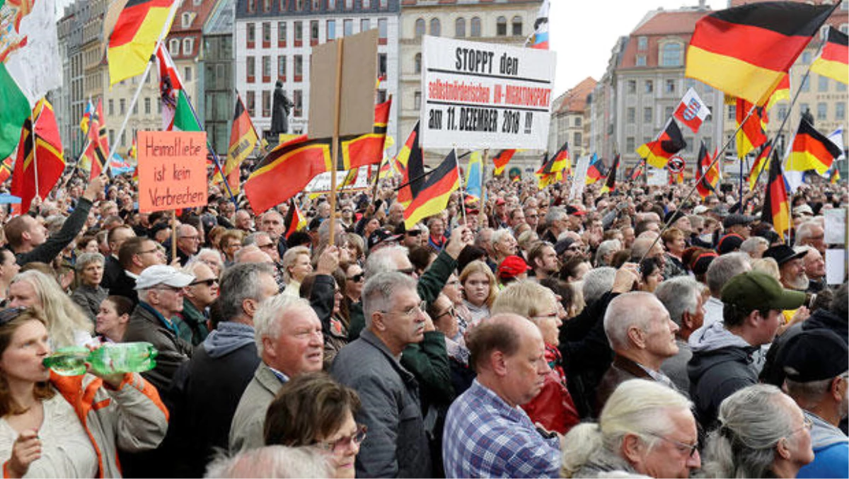 Dresden\'da Pegida Nefretine Karşı Büyük Gösteri