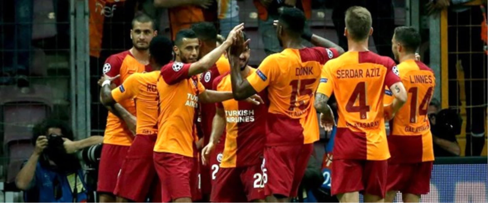 Galatasaray, Yeni Sponsoru Bilyoner\'den 3 Yıl İçin Toplam 27 Milyon Lira Alacak