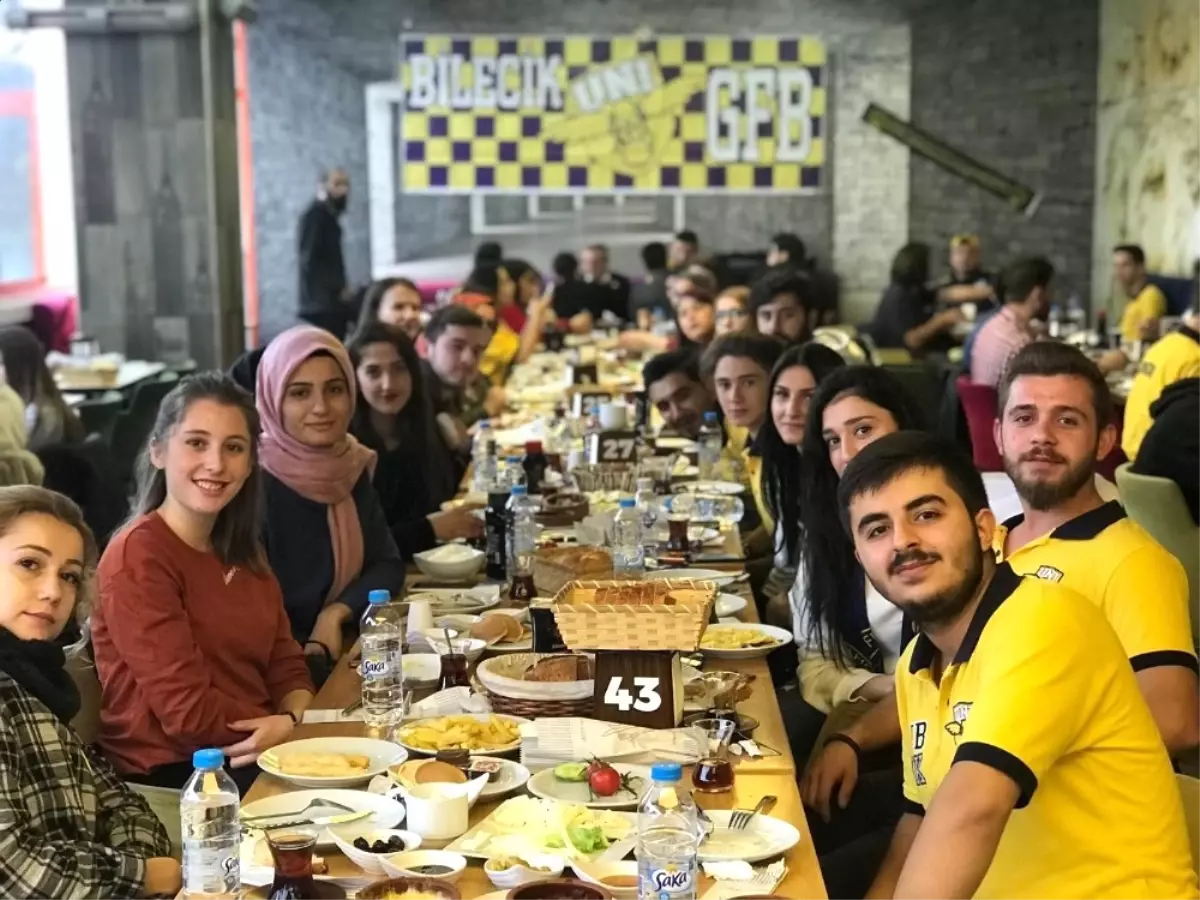 Genç Fenerbahçeliler Kahvaltıda Buluştu