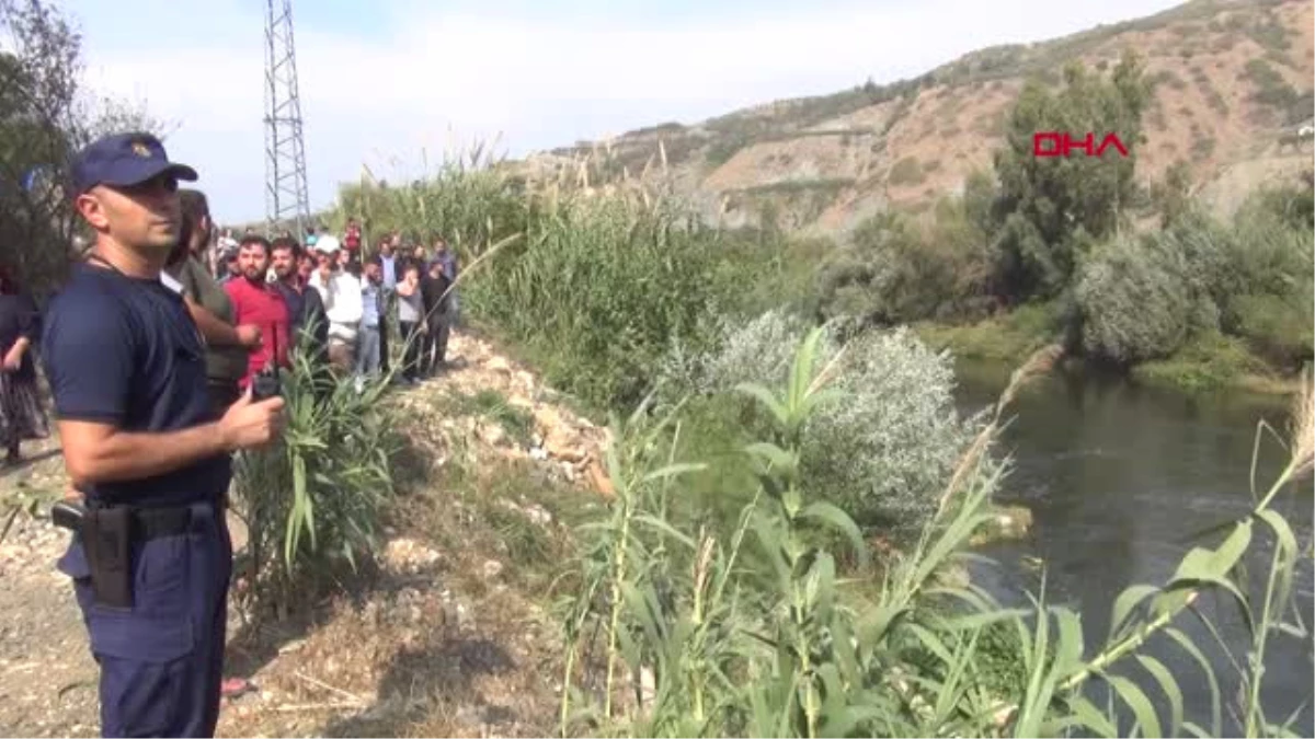 Hatay Asi Nehri\'nde Kaybolan Genci Arama Çalışmaları Sürüyor