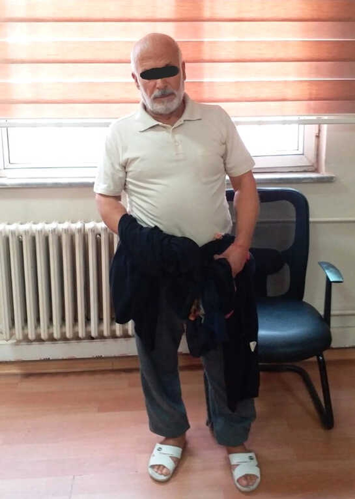 Kadın Kılığına Girerek Saklanan Tacizci Yakalandı