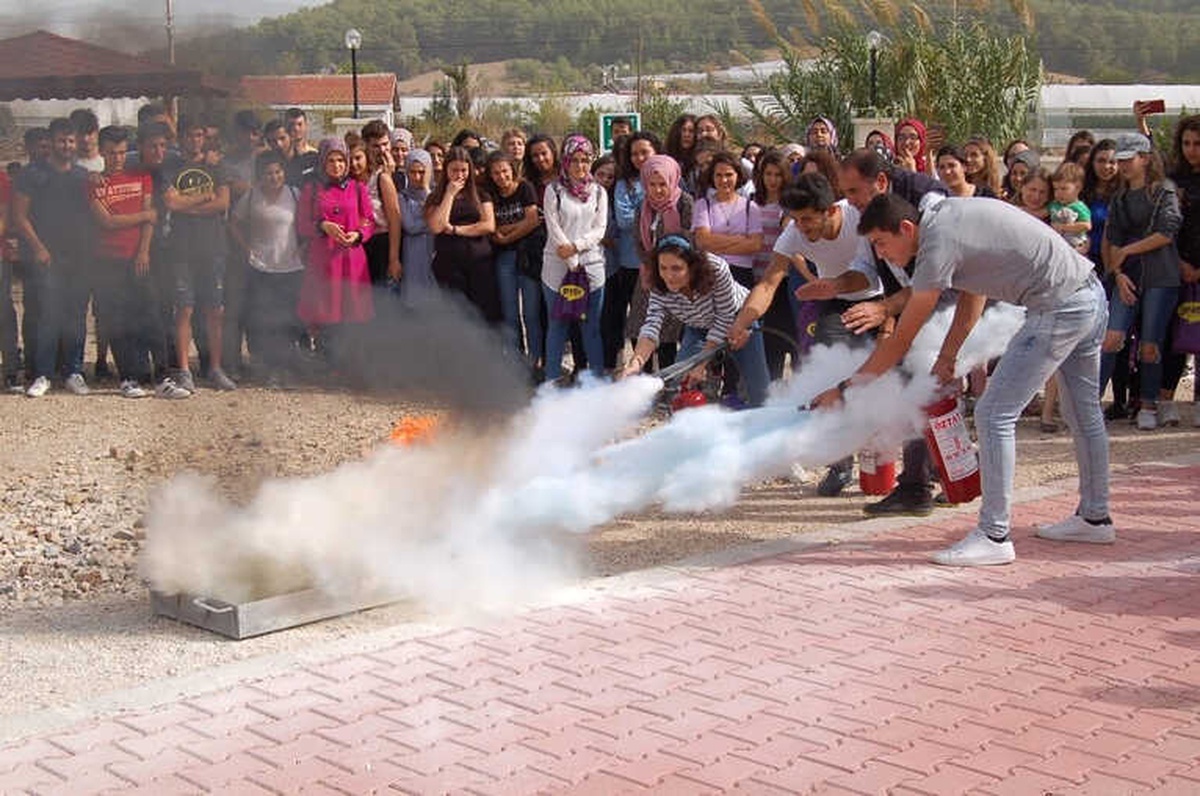 Kumluca Sağlık Bilimleri Fakültesi\'nde Yangın Tatbikatı