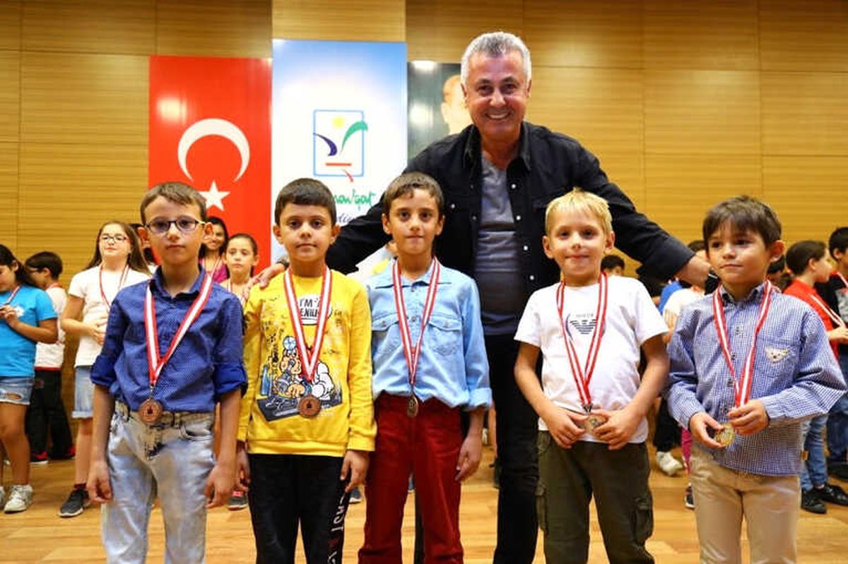 Manavgat Belediyesi\'nden Satranç Turnuvası