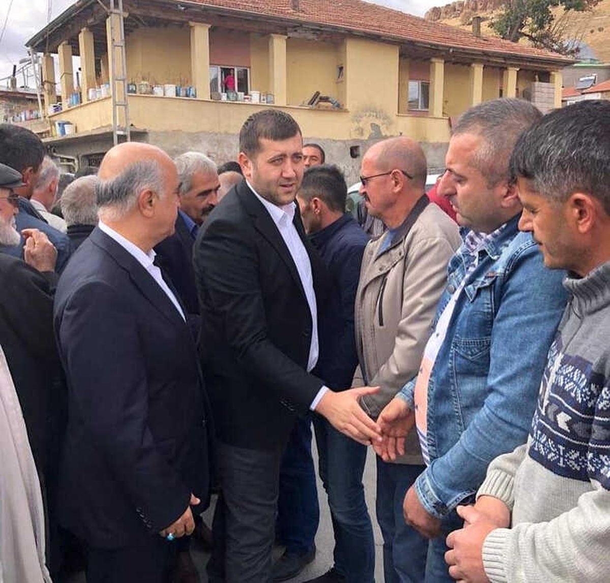 MHP Milletvekili Ersoy, Zekai Gedikbaş\'ın Cenazesine Katıldı