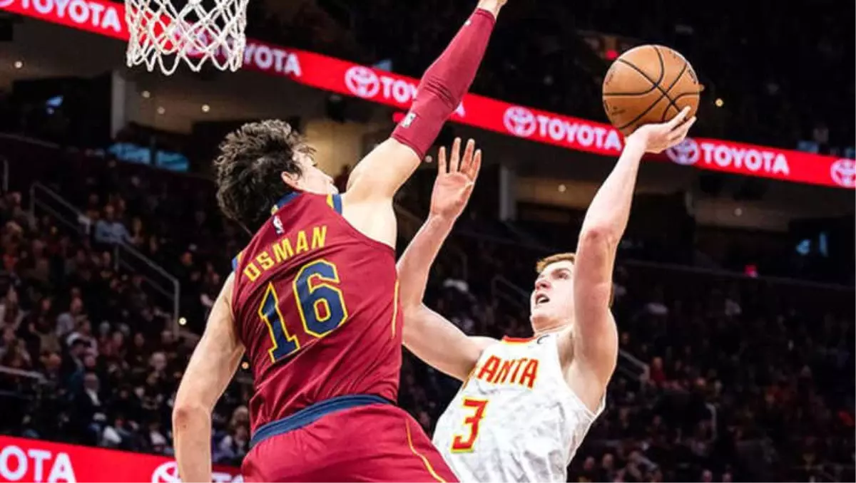 Milli Basketbolcu Cedi Osman, Cleveland\'ın Atlanta\'ya 133-111 Mağlup Olduğu Maçta 12 Sayı Kaydetti