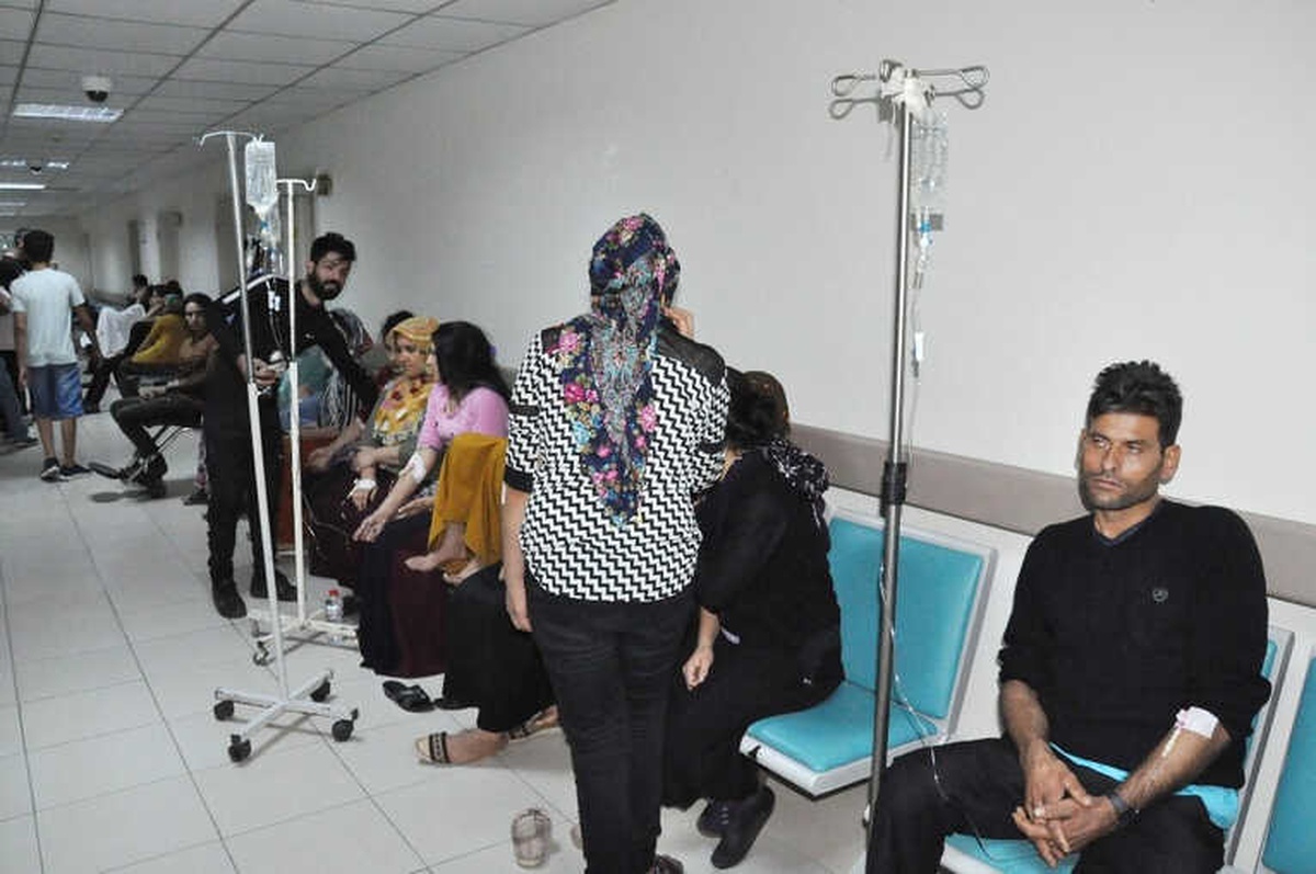 Seyhan\'da Yemekten Zehirlenen 65 İşçi Hastanelere Kaldırıldı