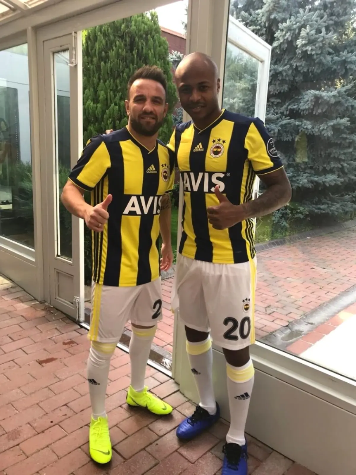 Valbuena ve Ayew Formayla Poz Verdi