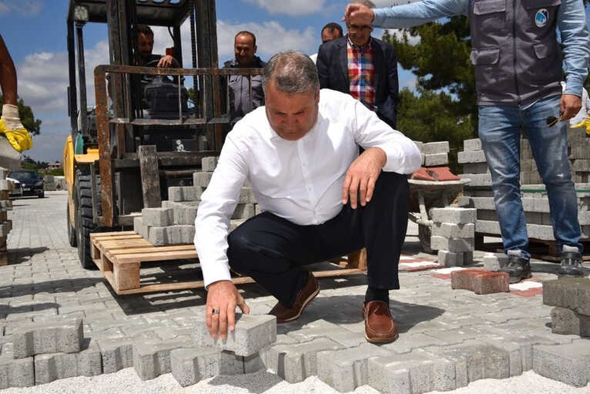 Yunusemre\'de 1 Milyon 400 Bin Metrekare Parke Taşı Döşendi