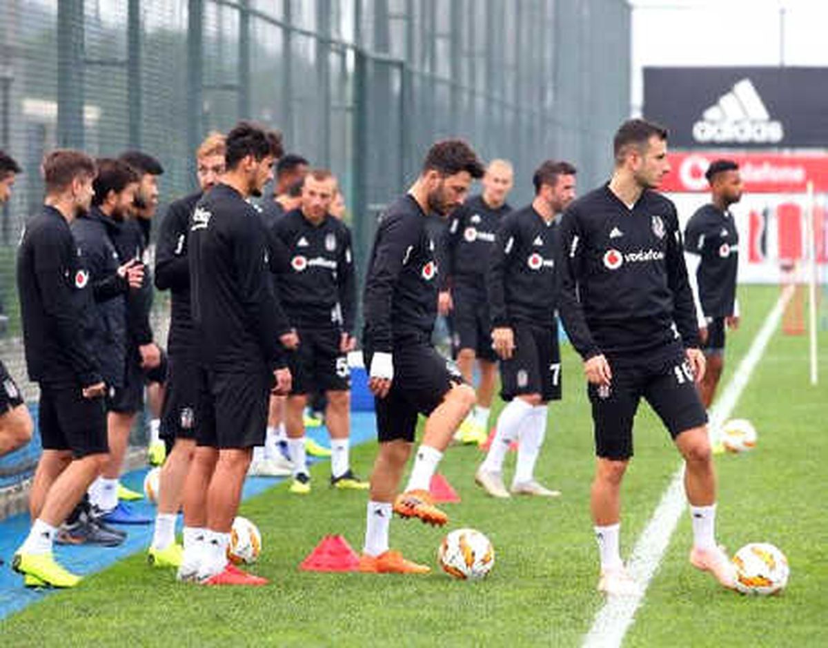 Beşiktaş\'ta Genk Hazırlıkları Devam Etti