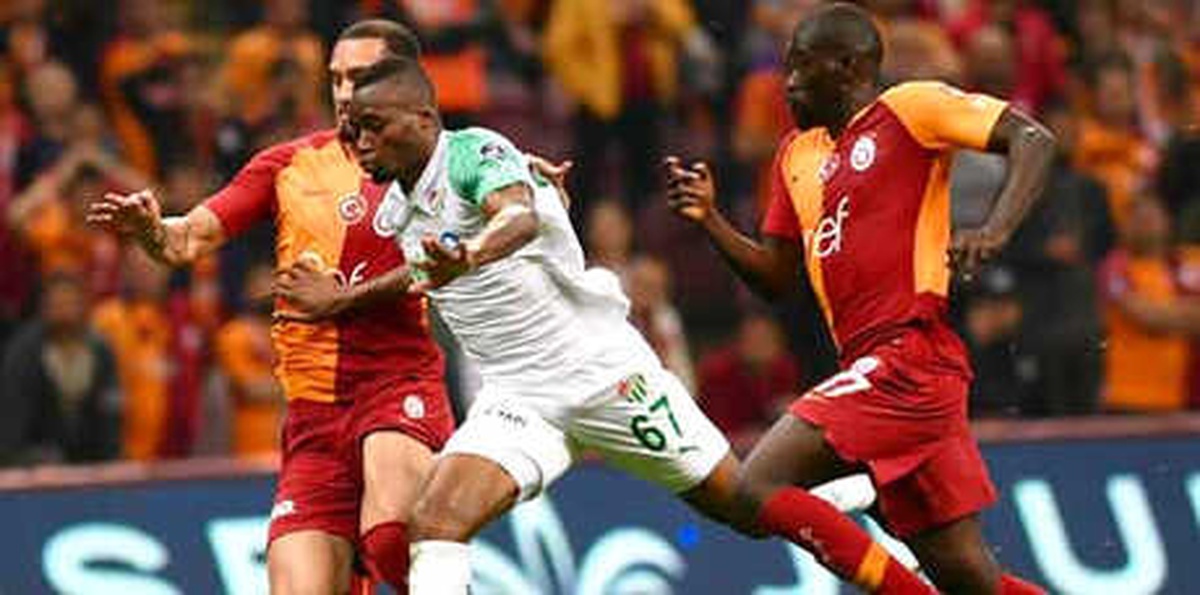 Bursaspor Cuma Maçlarında Zorlanıyor