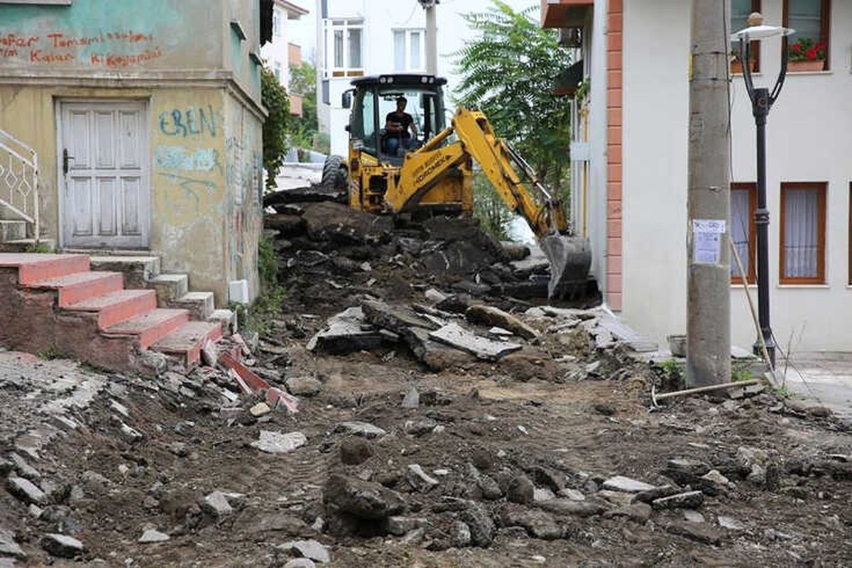 Kırtepe Mahallesinde Çalışmalar Devam Ediyor