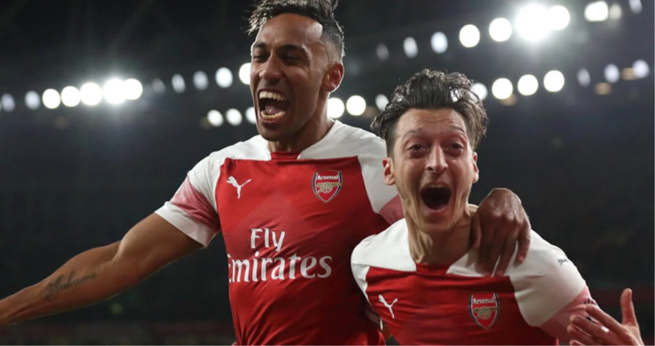 Mesut Özil\'in Yıldızlaştığı Maçta Arsenal, Leicester City\'i 3-1 Yendi