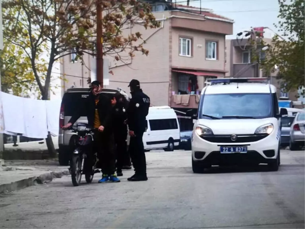 Polis, Çalıntı Motosikletleri Kendi İmkanlarıyla Müdürlüğe Getirdi