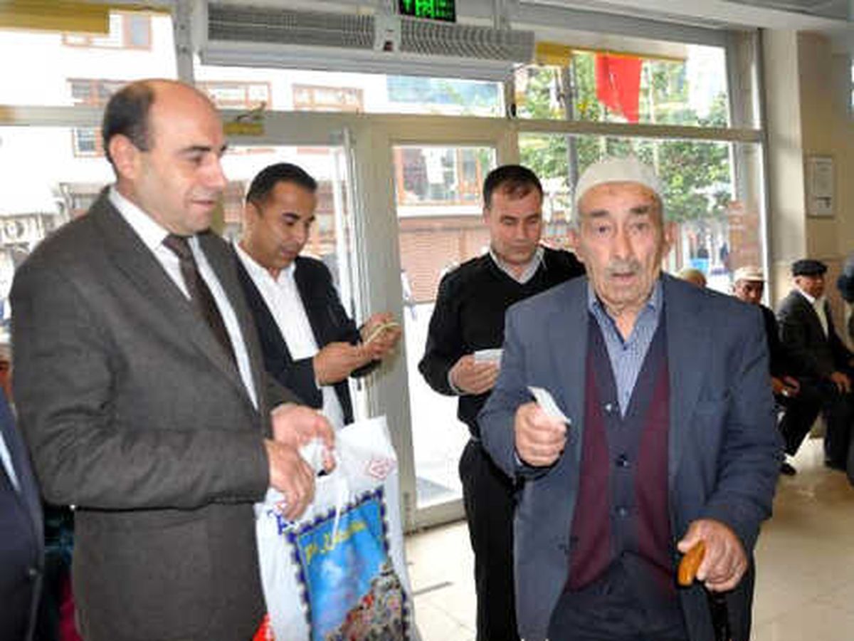PTT\'nin Kuruluş Yıldönümünde, 178\'inci Müşteriye Hediye