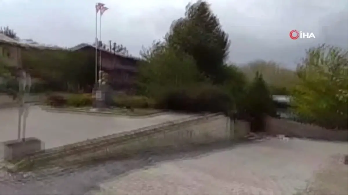Arızalanan Tankerden Boşalan Asit İlçede Paniğe Yol Açtı